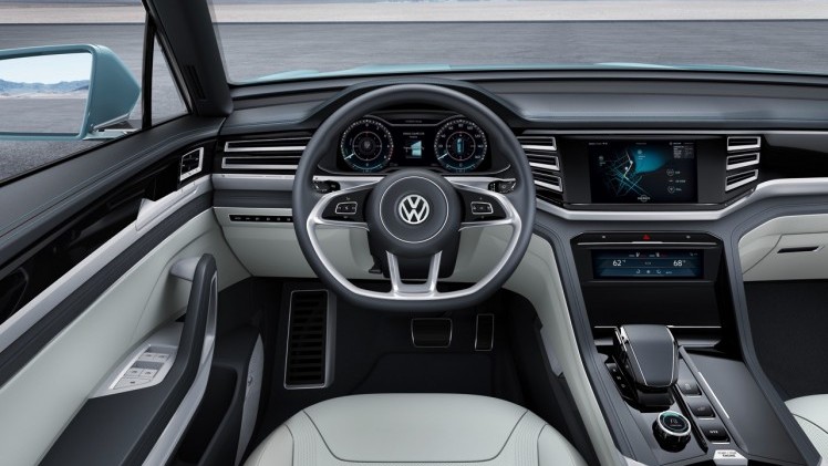 Primeur op NAIAS 2015: Volkswagen Cross Coup GTE is een SUV concept car met V6 plug-in hybride techniek, gebaseerd op het MQB-platform. In 2016 komt het productiemodel op de markt.