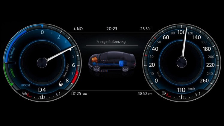 Autotest Volkswagen Passat GTE met 1.4 TSI en elektromotor. De plug-in hybride van de middenklasser zal de toon gaan zetten op de zakelijke markt.
