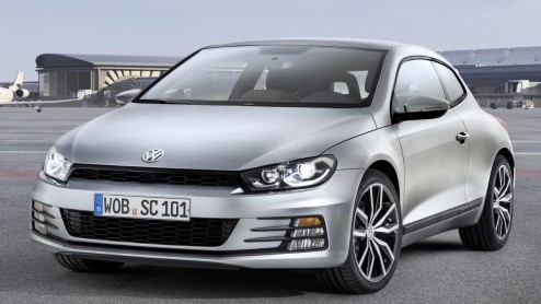 Volkswagen presenteert in Genve een opgefriste Scirocco. De wijzigingen aan het uiterlijk blijven beperkt, onderhuids verandert er wel het nodige.