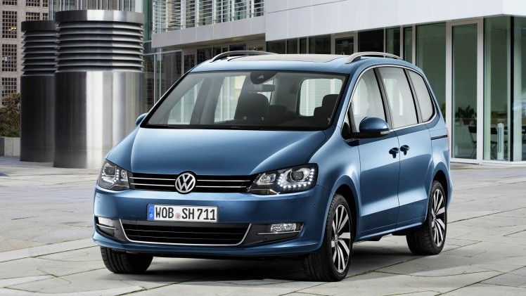 Facelift Volkswagen Sharan blijft subtiel maar omvat wel nieuwe motoren en de laatste generatie veiigheidssystemen. Debuut op Autosalon van Genve 2015.