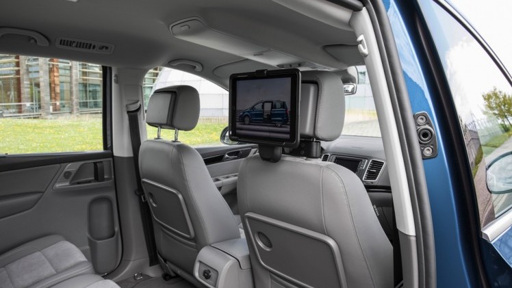 Autotest Volkswagen Sharan, het faceliftmodel is in 2015 subtiel opgefrist met meer uitrusting en nieuwe motoren. We reden de 1.4 TSI en 2.0 TDI.