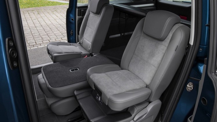 Autotest Volkswagen Sharan, het faceliftmodel is in 2015 subtiel opgefrist met meer uitrusting en nieuwe motoren. We reden de 1.4 TSI en 2.0 TDI.