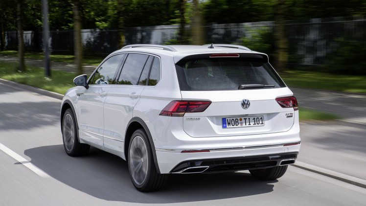 De Volkswagen Tiguan wordt voorzien van de 2.0 TSI uit de Golf GTI. Hoe bevalt de 'Tiguan GTI'? AutoVandaag zocht het uit met een rijtest.