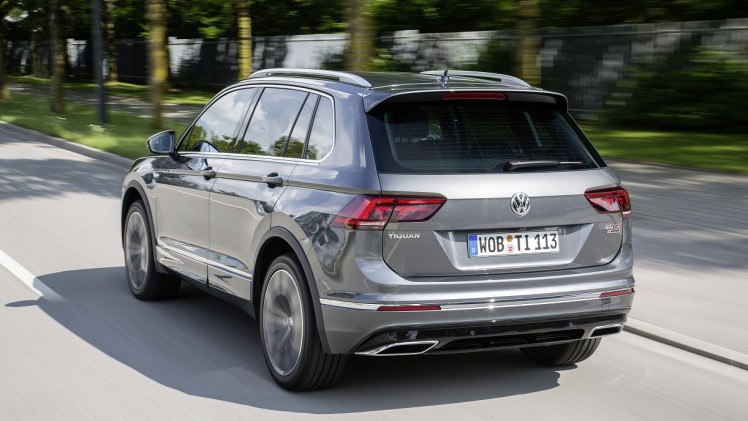 De Volkswagen Tiguan wordt voorzien van de 2.0 TSI uit de Golf GTI. Hoe bevalt de 'Tiguan GTI'? AutoVandaag zocht het uit met een rijtest.