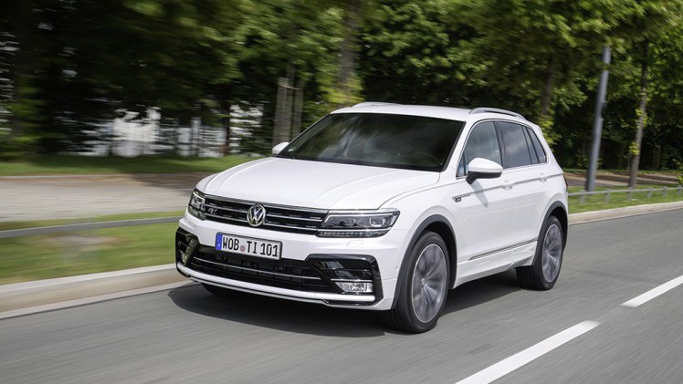 De Volkswagen Tiguan wordt voorzien van de 2.0 TSI uit de Golf GTI. Hoe bevalt de 'Tiguan GTI'? AutoVandaag zocht het uit met een rijtest.