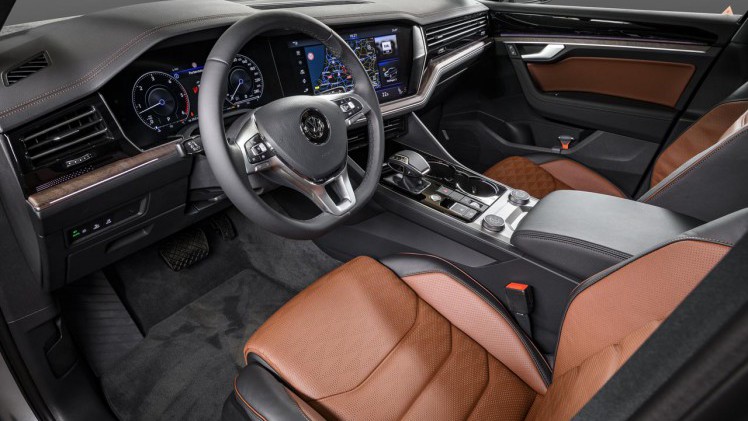 De nieuwe Volkswagen Touareg staat vanaf nu bij de dealer.