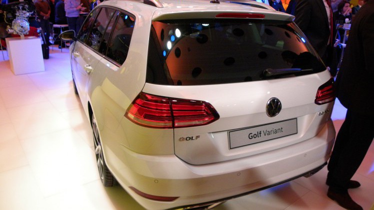 Bij de persintroductie van de gefacelifte Golf ging het natuurlijk vooral over die Golf. Toch was er ook wat ruimte om een tipje van de sluier op te lichten over VWs plannen voor volgend jaar.