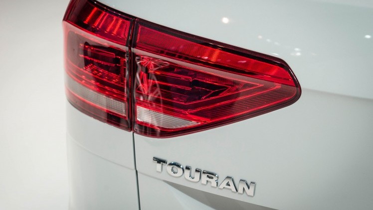 De nieuwe Volkswagen Touran staat vanaf september in de showroom en is er vanaf 28.890 euro.