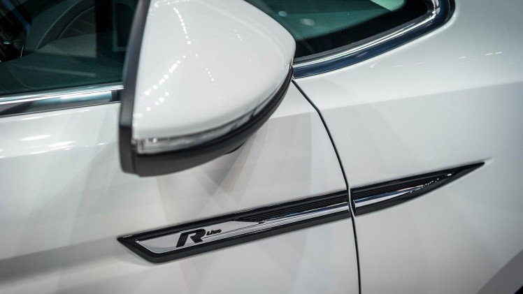 De nieuwe Volkswagen Touran staat vanaf september in de showroom en is er vanaf 28.890 euro.