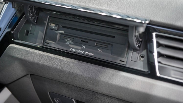 De nieuwe Volkswagen Touran staat vanaf september in de showroom en is er vanaf 28.890 euro.