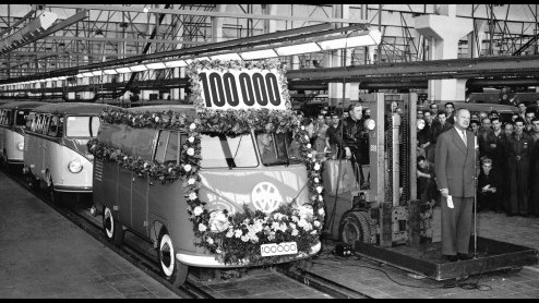 Na 63 jaar - een record - wordt de productie van het Volkswagenbusje gestaakt.