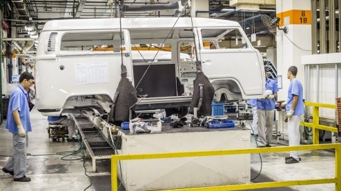 Na 63 jaar - een record - wordt de productie van het Volkswagenbusje gestaakt.