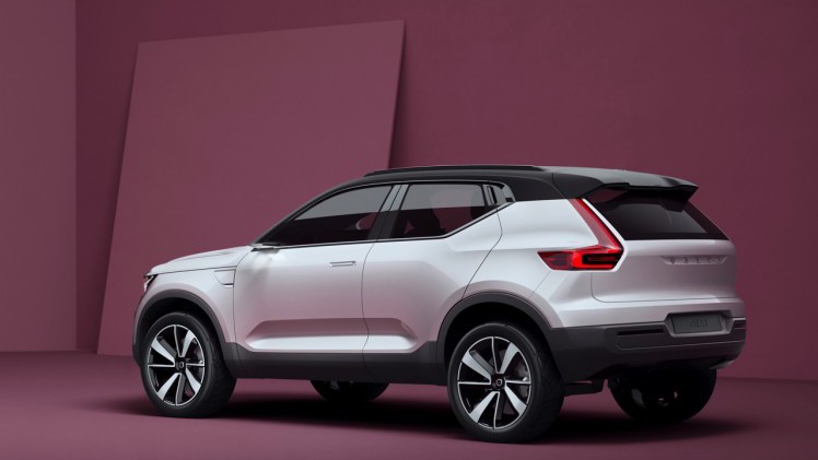 Volvo presenteert 40.1 en 40.2 Concept Cars als voorbode van de nieuwe 40 modelserie, met onder meer een S40, V40 en XC40.