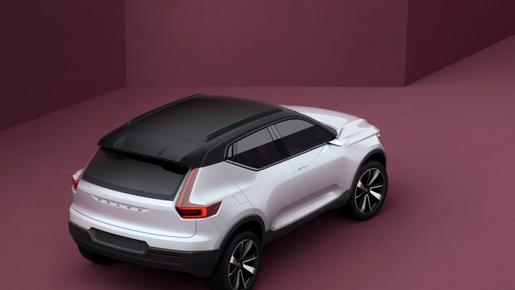 Volvo presenteert 40.1 en 40.2 Concept Cars als voorbode van de nieuwe 40 modelserie, met onder meer een S40, V40 en XC40.