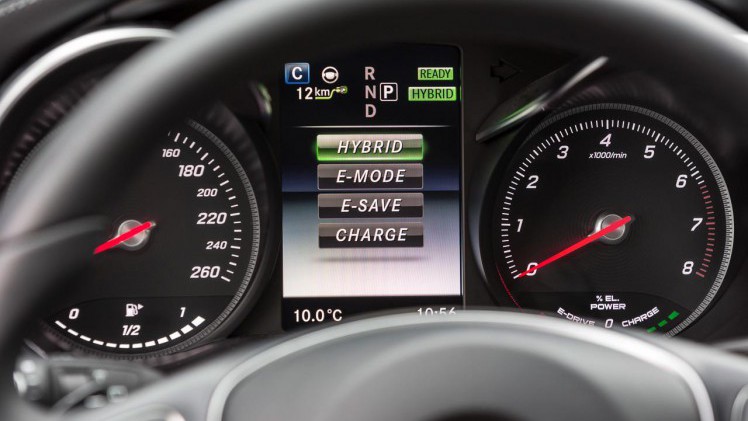 Volvo V60 Twin Engine en Mercedes C 350e met 15% bijtelling gaan tijdelijk in de aanbieding als Lease Edition.