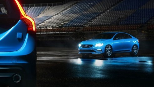 Ben je in de markt voor een S60 of V60 Polestar, dan kun je een aardige zak met geld achterlaten bij de dealer. Het topmodel is 20 mille duurder dan een T6 AWD. Daarvoor krijg je wel meer power en lux