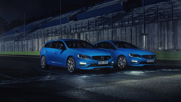 Volvo presenteert de nieuwe S60 en V60 Polestar met 2.0 liter viercilinder. Het 2017-model gaat aan de bak met 367 pk, minder gewicht en een achttrapsautomaat.