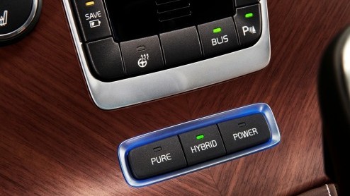 Volvo S60L Petrol Plug-in Hybrid Concept voor China met 2.0 liter DRIVE-E motor en achttrapsautomaat.