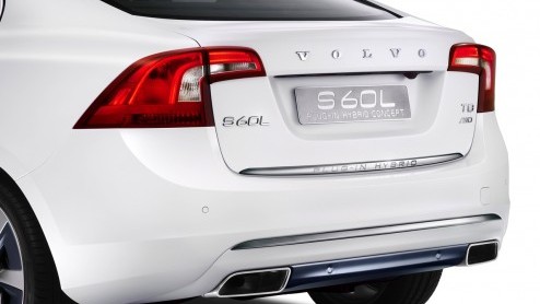 Volvo S60L Petrol Plug-in Hybrid Concept voor China met 2.0 liter DRIVE-E motor en achttrapsautomaat.