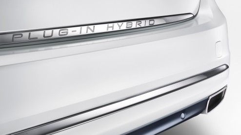 Volvo S60L Petrol Plug-in Hybrid Concept voor China met 2.0 liter DRIVE-E motor en achttrapsautomaat.