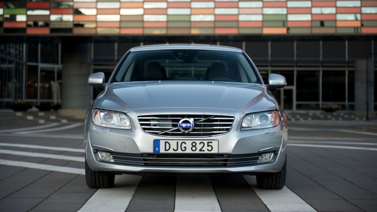 Volvo S80 modeljaar 2016 leverbaar met T5 of D4 dieselmotor in Momentum of Summum uitvoering. De diesel scoort 20% bijtelling.