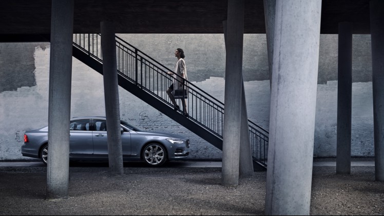 De prijzen van de nieuwe Volvo S90 zijn eind februari 2016 bekend. Volvo introduceert ook een S90 1927 First Edition die in de online verkoop gaat.