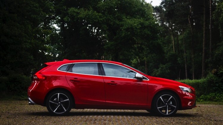 Autotest Volvo V40 D2 Sport, de nieuwe 2.0 liter DRIVE-E diesel met 120 pk en 280 Nm die de V40 in aanmerking laat komen voor 14% bijtelling.