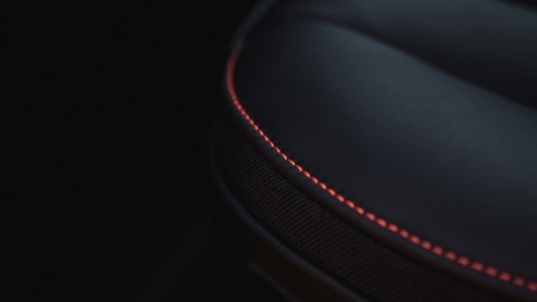 Autotest Volvo V40 D4. In deze rijtest van de V40 D4 Business lees je dat 14% bijtelling en 190 pk opperbest samen gaat. Volvo heeft de populaire leaseversie bovendien scherp netto geprijsd.
