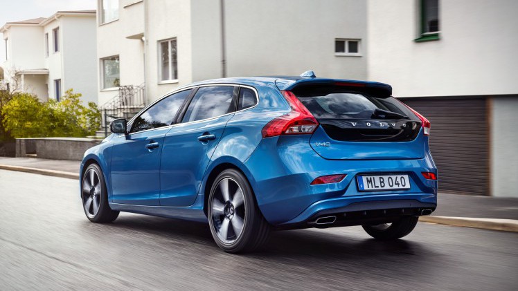 De Volvo V40 en V40 Cross Country komen in 2016 ook als Nordic en Nordic+ voor de dag. De dieselvarianten scoren 21% bijtelling voor de zakelijke rijder.