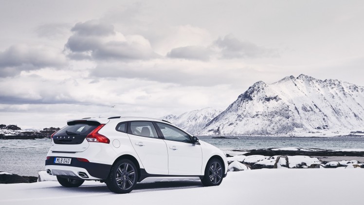 De Volvo V40 en V40 Cross Country komen in 2016 ook als Nordic en Nordic+ voor de dag. De dieselvarianten scoren 21% bijtelling voor de zakelijke rijder.