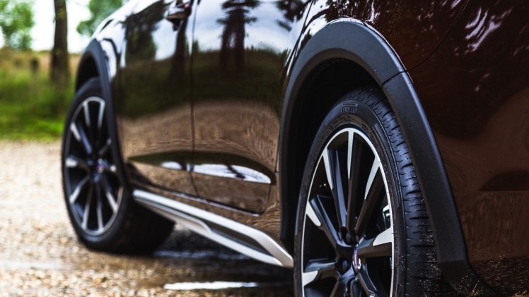 Autotest Volvo V60 Cross Country, de stoere V60 met extra bodemvrijheid en een offroad uitstraling waarbij de diesel van 20% bijtelling profiteert.