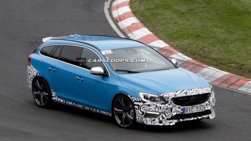 In navolging van de Volvo S60 Polestar Performance komt Volvo en Polestar binnen afzienbare tijd ook met een vergelijkbare, sportieve uitvoering voor de V60. De auto is reeds gespot op de Nrburgring.