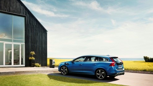 Volvo V60 gekozen tot Zakenauto van het Jaar 2015. Daarmee scoort de populaire Estate opnieuw zakelijk succes.