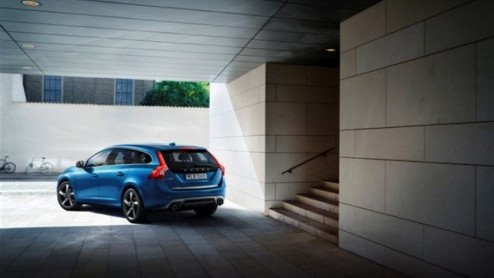Volvo V60 gekozen tot Zakenauto van het Jaar 2015. Daarmee scoort de populaire Estate opnieuw zakelijk succes.