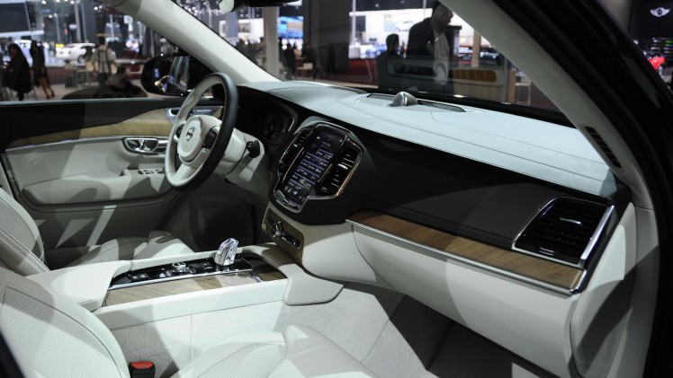 Volvo heeft met de XC90 Excellence laten zien dat hun nieuwe SUV is toegerust op de meest veeleisende klant. Binnenkort gaat Volvo het nieuwe topmodel ook online verkopen.