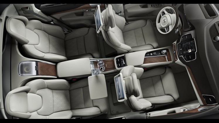 Volvo haalt de XC90 Excellence naar Nederland. De meest luxe XC90 met vier zitplaatsen is verkrijgbaar vanaf circa 125.000 euro, maar dat is nog een richtprijs.