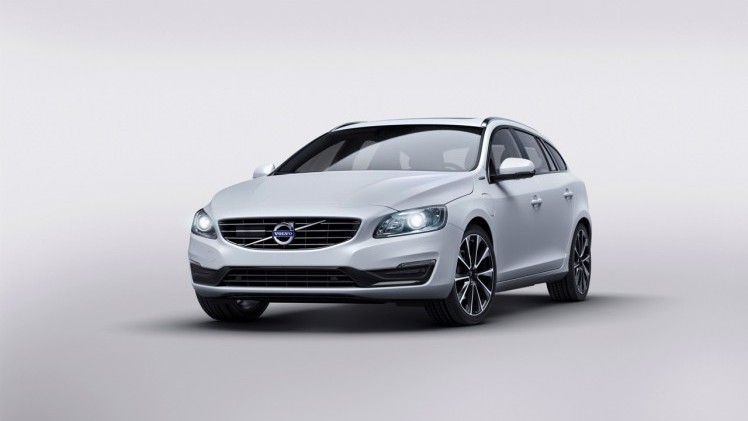 Volvo V60 D5 Twin Engine plug-in hybride beleeft zijn debuut op de Autosalon van Genve in een speciale oplage en komt later dit jaar in een reguliere uitvoering op de markt.