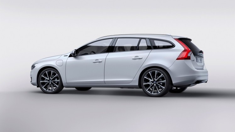 Volvo V60 D5 Twin Engine plug-in hybride beleeft zijn debuut op de Autosalon van Genve in een speciale oplage en komt later dit jaar in een reguliere uitvoering op de markt.