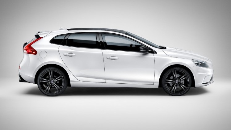 Volvo gaat in gelimiteerde oplage een 'Carbon Edition' van de V40 bouwen. De naam zegt het al: in de auto zit carbon verwerkt. En hij komt ook met 20% bijtelling.