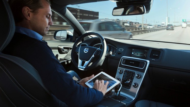 De uitkomsten van het onderzoek Futureofdriving naar de mening van de Nederlander over de zelfrijdende auto en autonoom rijden zijn bekend.