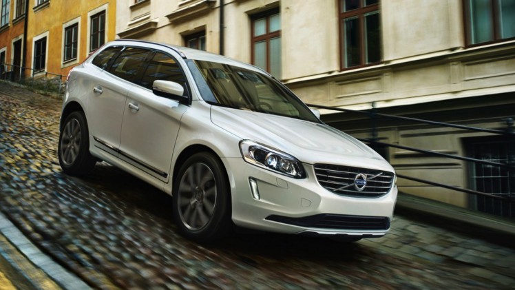 Prijzen en uitrusting Volvo XC60 Polar en XC60 Polar+, de nieuwe actiemodellen van de populaire Zweedse SUV op een rij.