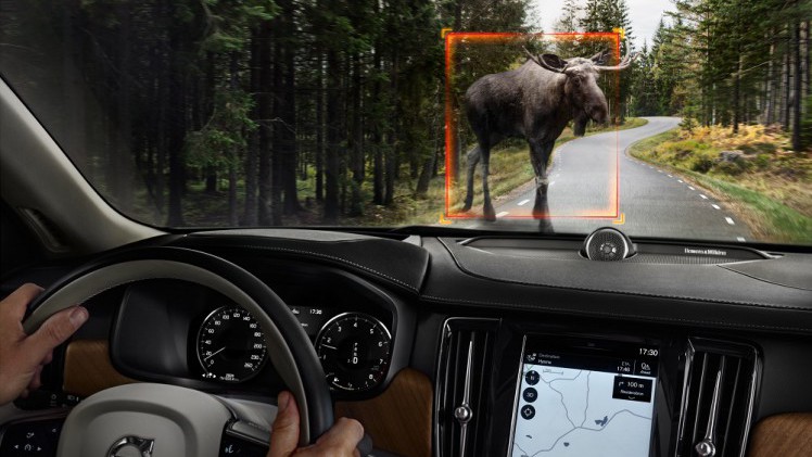 Om de algemene verkeersveiligheid verder te verhogen, wil Volvo samenwerken met overheden en andere autofabrikanten. De samenwerking gaat dan vooral om het delen van data.