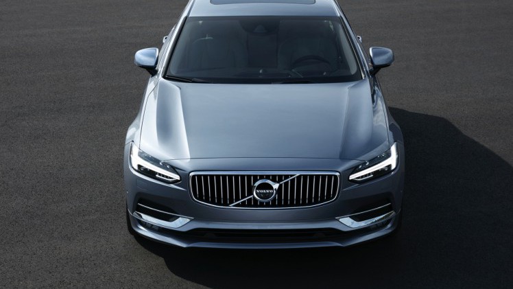 Volvo zet ook C90 als S90 Coup op de agenda en die moet voor 2020 op de markt verschijnen.