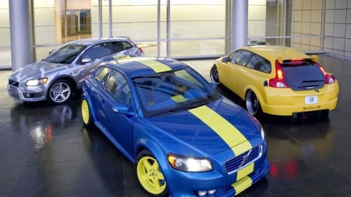 De SEMA-beurs in Las Vegas is weer aan de gang en dat betekent dat je veel plastic, chroom en veels te grote spoilers en velgen ziet op autos. Dat noemen ze dan verfraaien. Ook een merk als Volvo, wa