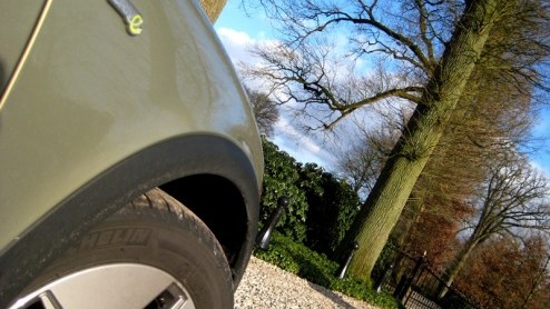 Sinds een aantal jaar zijn zuinige en schone modellen bij veel merken belangrijker dan ooit. Volvo startte eind vorig jaar een stevig offensief met DRIVe-modellen. Binnen een mum van tijd presenteerde