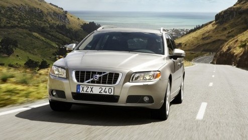 Woonboulevards in Nederland opgelet. Het worden weer drukke tijden voor jullie. Volvo heeft de V70 voorgesteld en die heeft heel veel ruimte achterin.