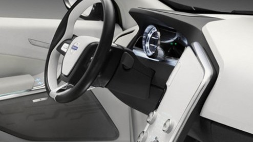 Alhoewel zo een beetje elke overheidsinstantie er alles aan doet om het SUV rijden te ontmoedigen, blijven de fabrikanten komen met dit soort autos. De volgende is Volvo die een model laat zien welke