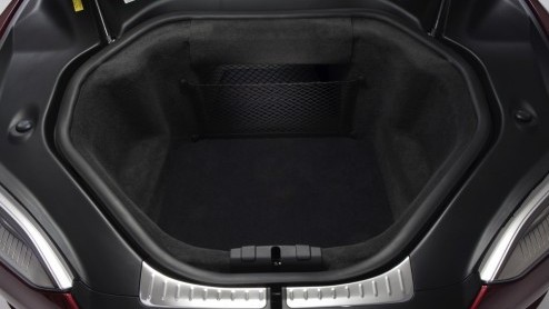 Tesla Model S P85+ test in Nederland. Voor het eerst elektrisch rijden in de snelste elektrische auto die er te koop is.
