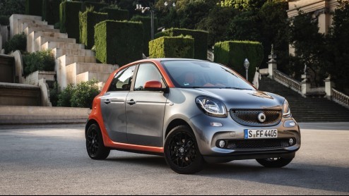 Autotest nieuwe smart forfour 453, de smart onder de vierzitters. Lees hier onze rij-ervaring in de rijimpressie vanuit Barcelona.