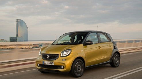 Autotest nieuwe smart forfour 453, de smart onder de vierzitters. Lees hier onze rij-ervaring in de rijimpressie vanuit Barcelona.